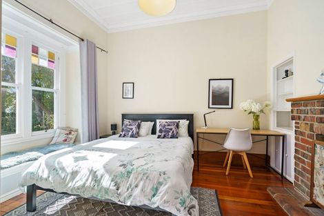 Photo of property in 41 Queen Street, Cambridge, 3434