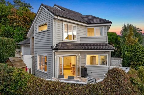 Photo of property in 127 Browns Bay Road, Browns Bay, Auckland, 0630