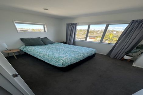Photo of property in 7/22 Northcross Drive, Oteha, Auckland, 0632