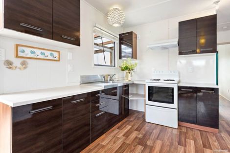 Photo of property in 1/424 Old Te Atatu Road, Te Atatu Peninsula, Auckland, 0610