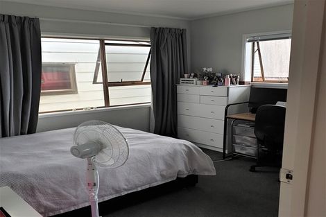 Photo of property in 19 Sandspit Road, Waiuku, 2123