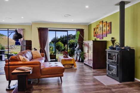 Photo of property in 2 Te Ara Karoiroa Road, 4374
