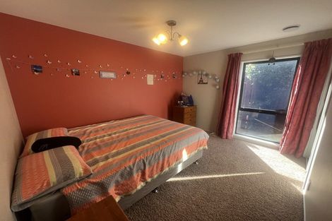 Photo of property in 93 Apsley Drive, Avonhead, Christchurch, 8042