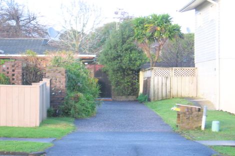 Photo of property in 1/184 Fisher Parade, Farm Cove, Auckland, 2012