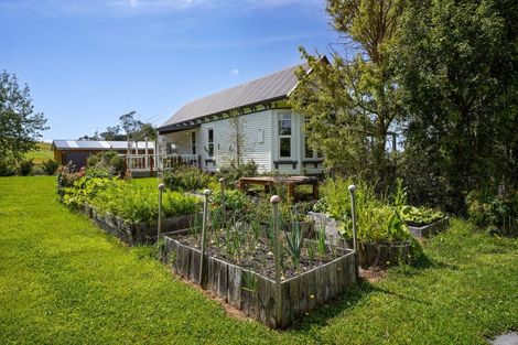 Photo of property in 246 Summerhill Road, Cust, Rangiora, 7471
