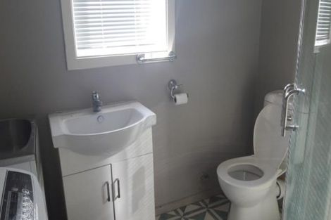 Photo of property in 16 Tika Street, Riccarton, Christchurch, 8041