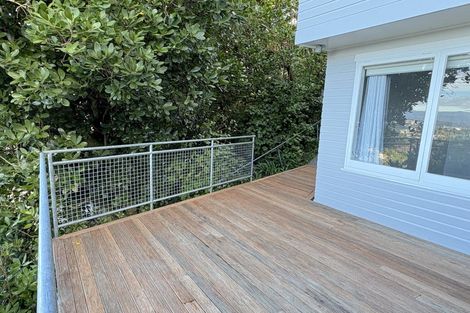 Photo of property in 69 Moana Road, Kelburn, Wellington, 6012