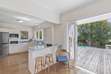 Photo of property in 155 Beach Road, Castor Bay, Auckland, 0620