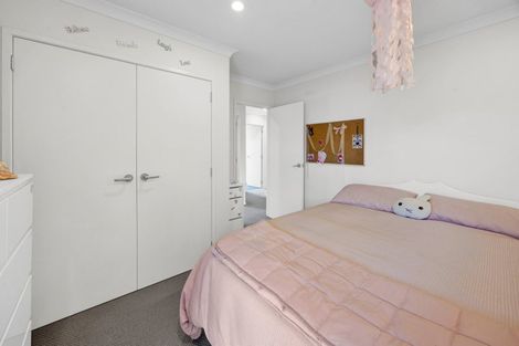 Photo of property in 21 Montague Grove, Stratford, 4332