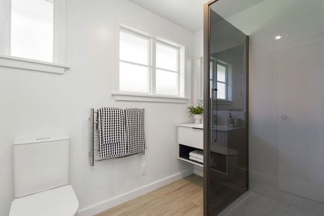 Photo of property in 4 Lucienne Place, Hillsborough, Christchurch, 8022