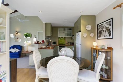 Photo of property in 15 Hilden Place, Hilltop, Taupo, 3330