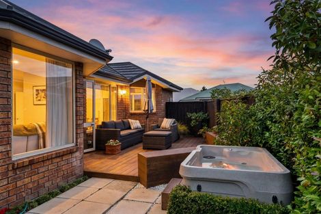 Photo of property in 3 Ashmore Lane, Strowan, Christchurch, 8052