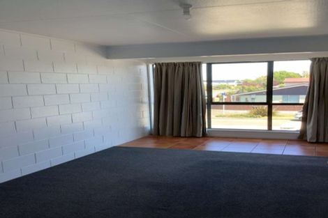 Photo of property in 2/86 Picton Avenue, Riccarton, Christchurch, 8011