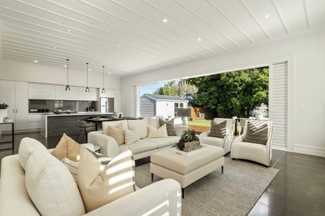 Photo of property in 154 Hinemoa Street, Birkenhead, Auckland, 0626