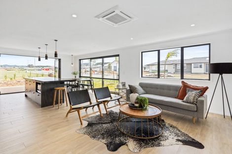Photo of property in 102 Wairau Drive, Tikipunga, Whangarei, 0112