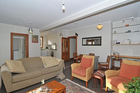 Photo of property in 72 Overtoun Terrace, Hataitai, Wellington, 6021