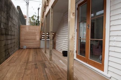 Photo of property in 42 Moxham Avenue, Hataitai, Wellington, 6021