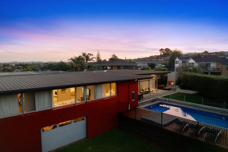 Photo of property in 12 Highlight Parade, Te Atatu South, Auckland, 0610