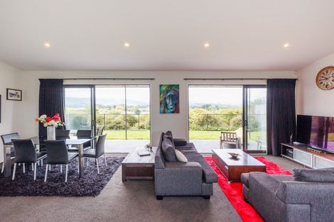 Photo of property in 10 Morocco Terrace, Kelvin Grove, Palmerston North, 4414
