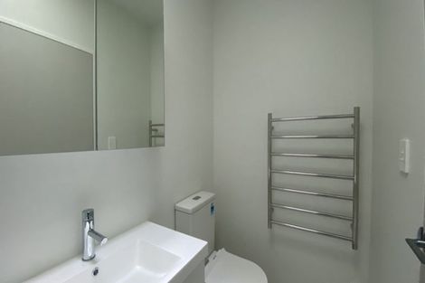 Photo of property in 9/2 Moor Avenue, Te Atatu Peninsula, Auckland, 0610