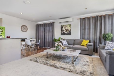 Photo of property in 57 Heybridge Street, Manurewa, Auckland, 2102