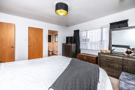 Photo of property in 60 Erris Street, Johnsonville, Wellington, 6037