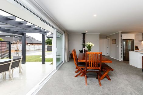 Photo of property in 20 Pegasus Place, Kelvin Grove, Palmerston North, 4414