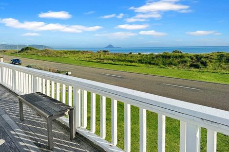 Photo of property in 114 Ocean Road, Ohope, 3121