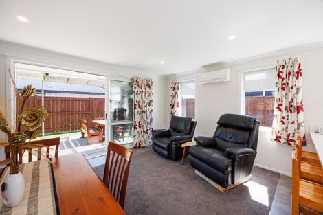 Photo of property in 15 Serenity Crescent, Kelvin Grove, Palmerston North, 4414