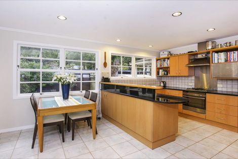 Photo of property in 68 Waima Crescent, Titirangi, Auckland, 0604