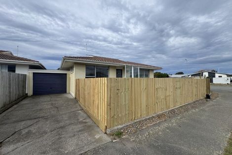 Photo of property in 19 Pandora Street, North New Brighton, Christchurch, 8083