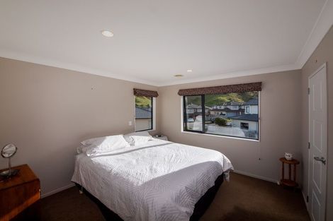 Photo of property in 8 Cheetwood Street, Churton Park, Wellington, 6037