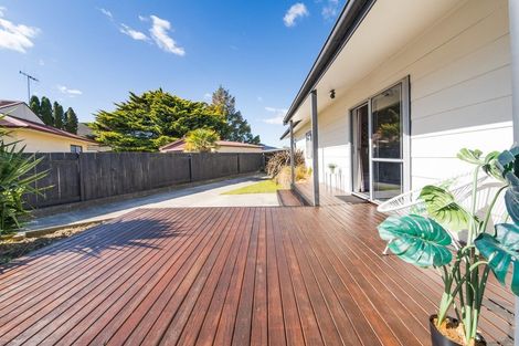 Photo of property in 19b Hilton Grove, Kelvin Grove, Palmerston North, 4414