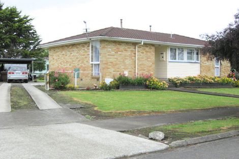Photo of property in 21 Molesworth Place, Mangere, Auckland, 2022