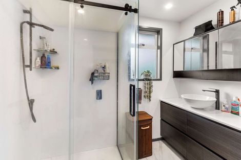 Photo of property in 208 Ngamotu Road, Spotswood, New Plymouth, 4310