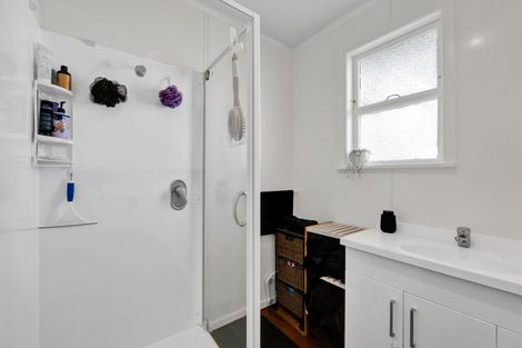 Photo of property in 111 Puriri Street, Hawera, 4610