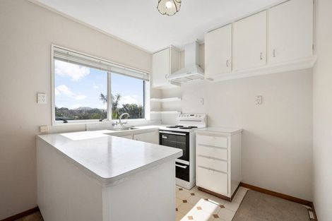 Photo of property in 8/218 Onepu Road, Lyall Bay, Wellington, 6022