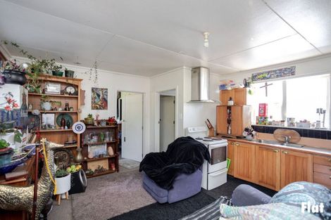 Photo of property in 28 Fox Street, Woodville, 4920