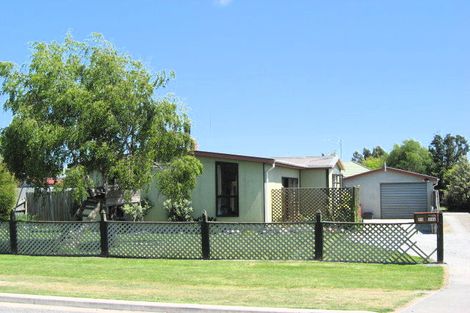 Photo of property in 11 Willock Street, Kaiapoi, 7630