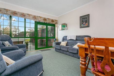 Photo of property in 58 Hamilton Road, Cambridge, 3434