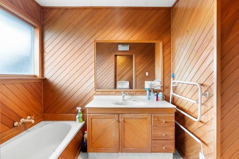 Photo of property in 8 Kirkdale Place, Avonhead, Christchurch, 8042