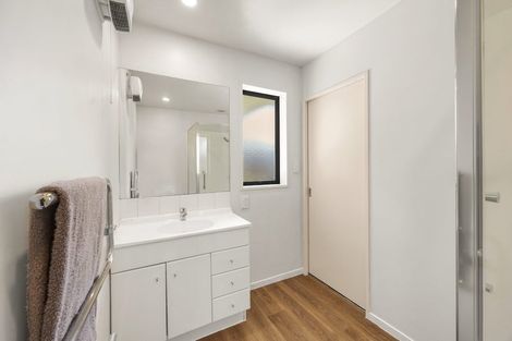 Photo of property in 6 Sheraton Place, Redwood, Christchurch, 8051