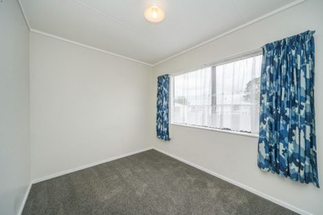 Photo of property in 99 Hillcrest Drive, Kelvin Grove, Palmerston North, 4414