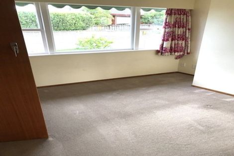 Photo of property in 13 The Rosebowl, Sunnyhills, Auckland, 2010