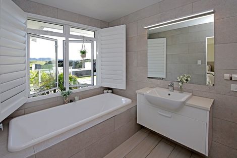Photo of property in 33 Rua Road, Mangawhai, 0573