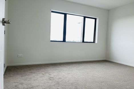 Photo of property in 42 Auranga Drive, Karaka, 2113