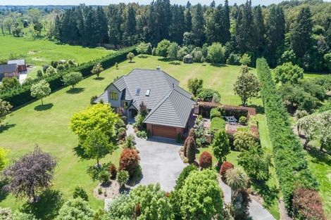 Photo of property in 32 Pohutukawa Drive, Levin, 5571