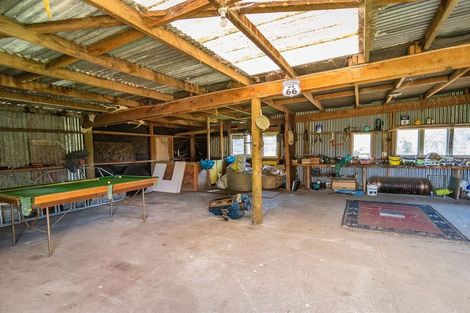 Photo of property in 72 Timaru Road, Waimate, 7924
