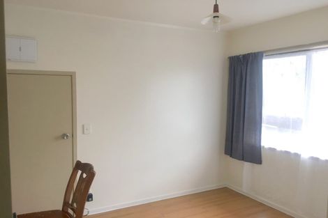 Photo of property in 29 Chilcott Road, Henderson, Auckland, 0612
