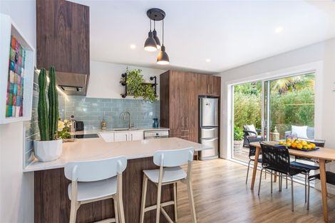 Photo of property in 10 Ladbrokes Place, Fendalton, Christchurch, 8052
